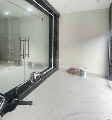 248m2, ngang 5m, dài miên man, Mặt 🏣 tiền Phan Văn Hớn