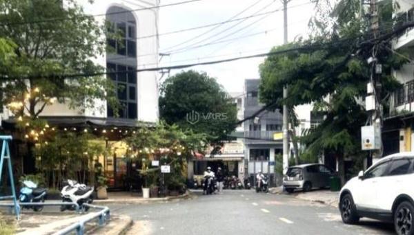 Chủ cần bán Nhà mặt phố 268m²