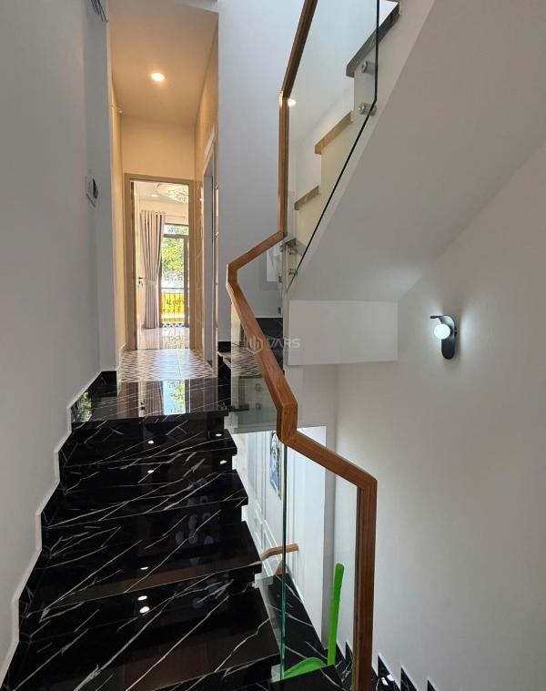 Bán Nhà mặt phố 30m²
