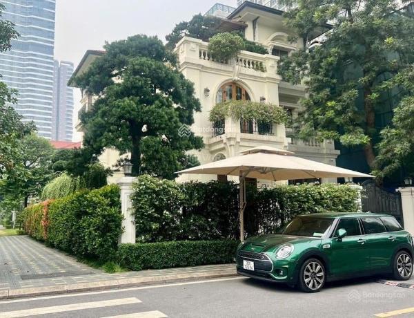 Bán biệt thự 🏚️ khu đô thị dịch vọng diện tích 300 m2 xây 4t giá siêu rẻ 91ty
