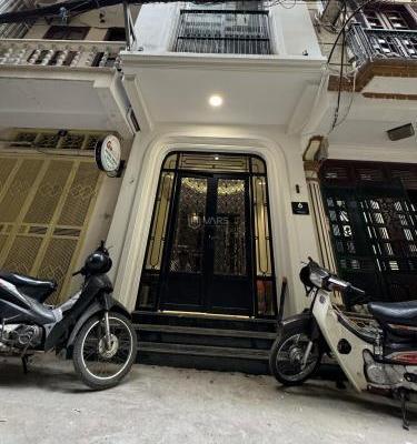 Bán Nhà mặt phố 31m²
