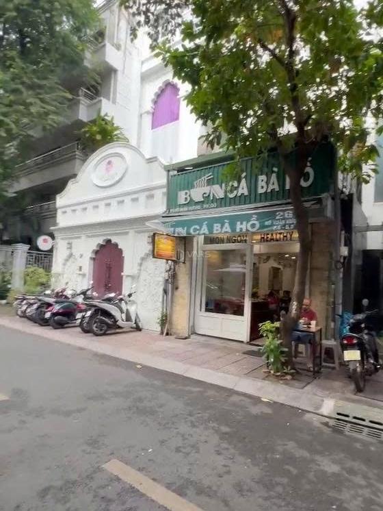 Bán Nhà mặt phố 68m²