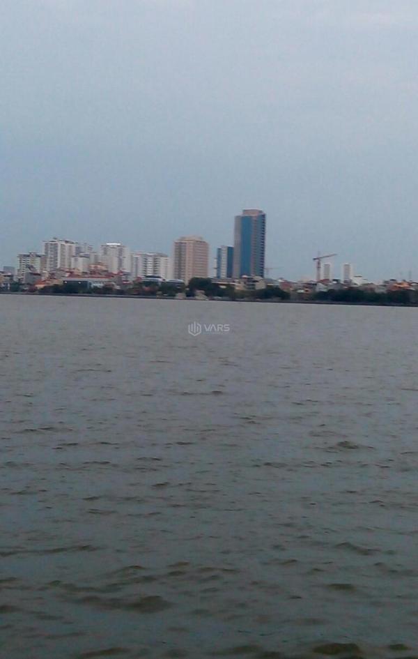 Bán Nhà mặt phố 130m²