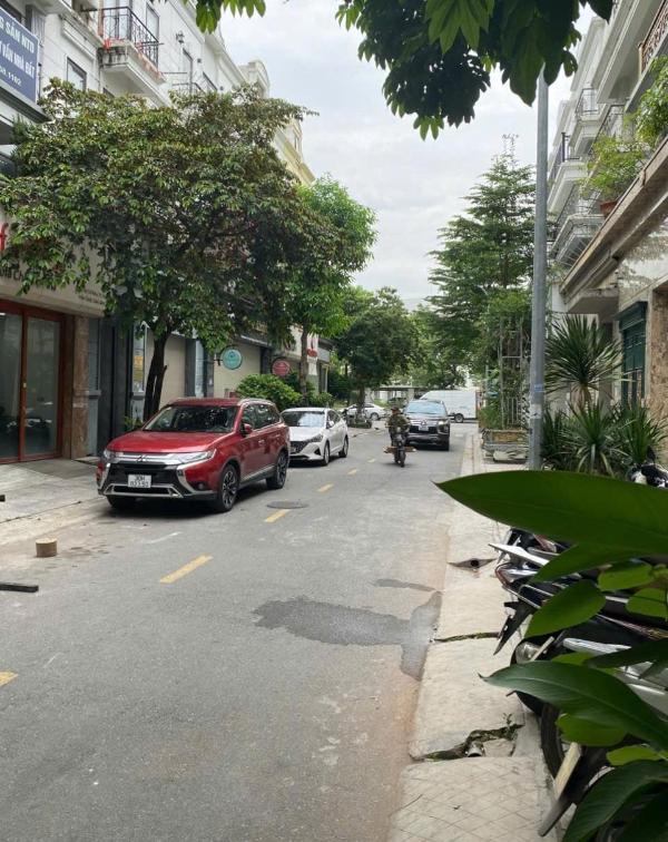 Chính chủ ngợp cần bán nhanh 🏠 căn liền kề hải phát, khu 31ha trâu quỳ, gia lâm
