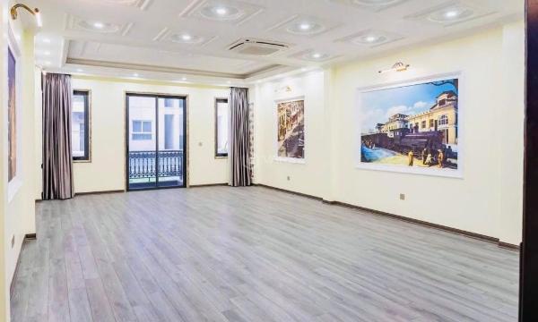 Mặt tiền 12m tô ngọc vân ô tô tránh vỉa 🏬 hè 250m2 50 tỷ view hồ , xây tòa