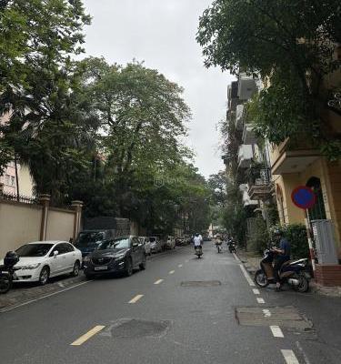 Chủ cần bán Nhà mặt phố 103m²