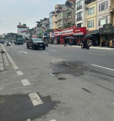 Bán Nhà mặt phố 110m²
