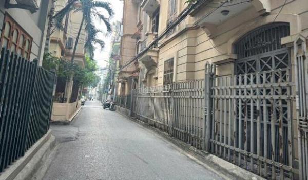 Chủ cần bán Nhà mặt phố 45m²