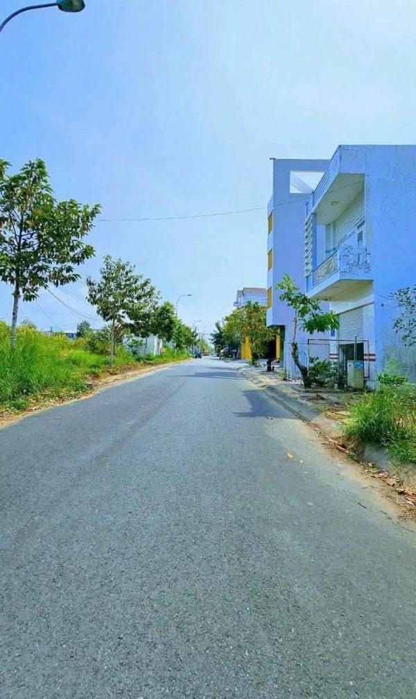 Chủ cần bán Đất nền Dự án 100m²