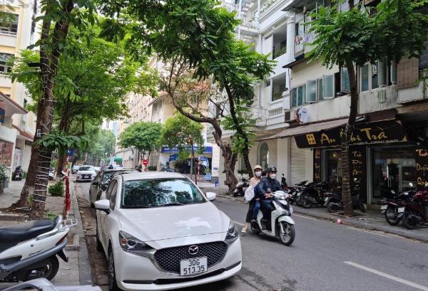 Bán Nhà mặt phố 150m²