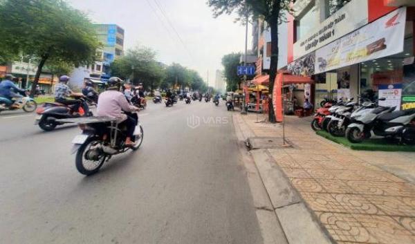 MẶT TIỀN HỒNG 🏠 BÀNG QUẬN 11- 4X17M, NỞ HẬU 4.2M