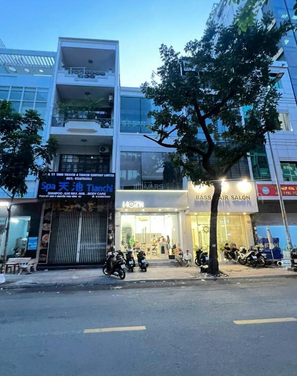Bán nhà mặt tiền 👍 trung tâm quận 1 cách chợ bến thành chỉ 500m dt:5x23cn:105m2