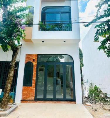 Chủ cần bán Nhà mặt phố 72m²