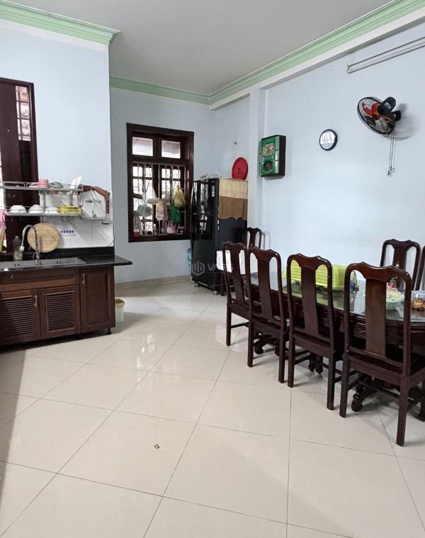 Bán Nhà trong hẻm 96m²