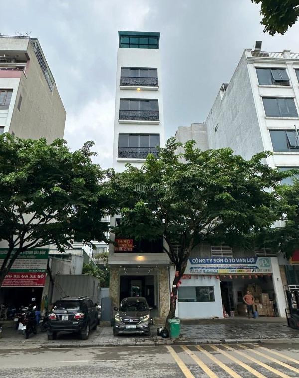 Cho thuê nhà mặt phố 7 tầng,có thang máy mặt đường lê quang đạo kéo dài, hà 🏡 đông