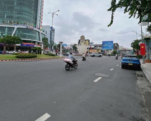 Cần bán Nhà mặt phố 97m²