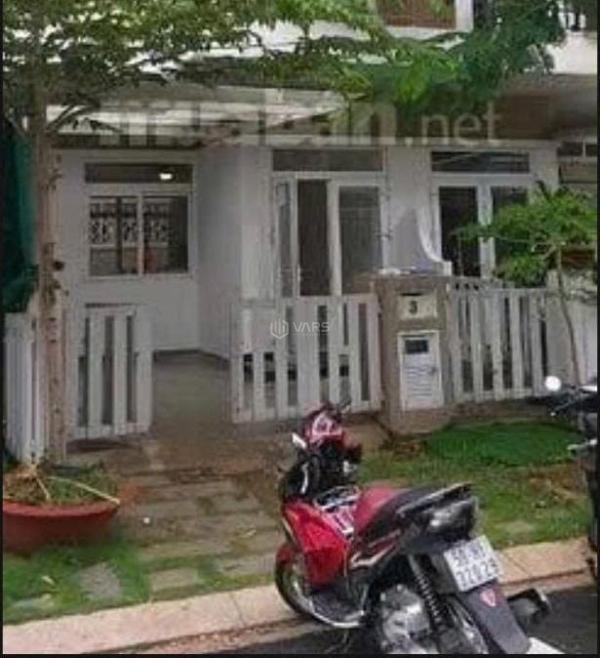 Cho thuê nhà 🏬 liền kề khu dân cư phong phú 4 loverapark