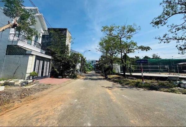 Bán nền 120m2 đường số 🆘 49 khu dân cư 586 - giá bán nhanh 2,7 tỷ