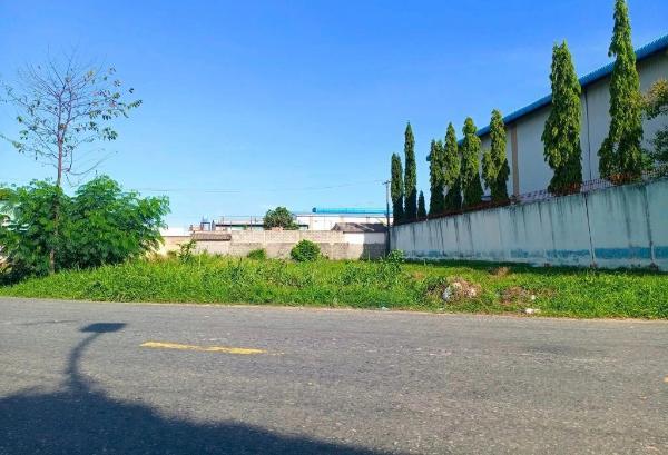 Kẹt tiền bán 640m2 đất t.cư mt đường nhựa 🏤 ngay kcn sát chợ dân đông. giá 545tr