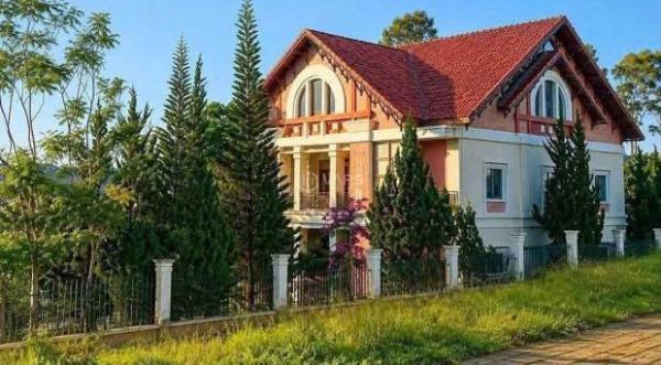 Cho thuê villla sân vườn 1000m2 💥 Nguyễn Hữu Cảnh 12 phòng ngủ giá 48 triệu tại Đà Lạt