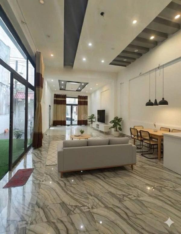 Cho thuê nhà ngang 8 m sân rộng khu 🏦 an thới 10 triệu
