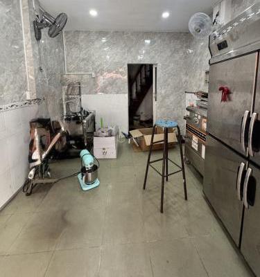 Mặt tiền Bành Văn Trân 3 tầng, DTSD 60m2, đủ tiện ích, công năng, 🏠 nhỉnh 3tỷ. Hàng hiếm