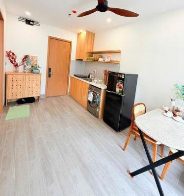 New 100% Căn hộ 1 phòng 🏠 ngủ cực đẹp khu Khuê Mỹ Đông - ban công lớn chỉ 14 triệu/ tháng!