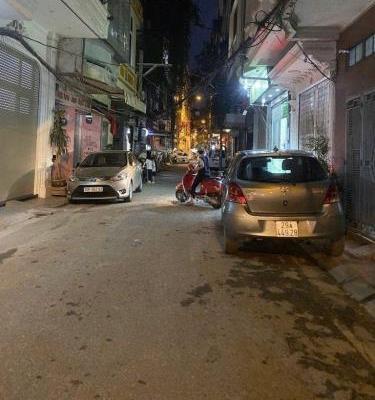 Cho thuê nhà ngõ phố Vĩnh Phúc, Ba 🏦 Đình, 50m x 4 tầng, giá 18tr/tháng