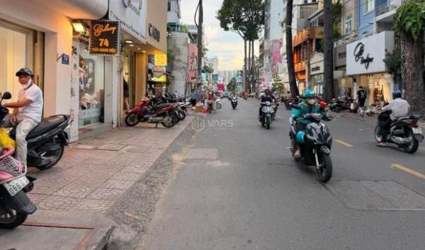 CĂN GÓC 2 MT VỊ TRÍ ĐẸP - 92m2 PHỐ THỜI TRANG TRẦN QUANG DIỆU - 🌊 4 TẦNG KIÊN CỐ