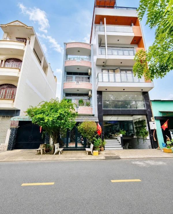 Bán nhà lê niệm tân phú | 7 tầng ngang 6m giá 23 👍 tỷ 🏡 diện tích: 6m x 19