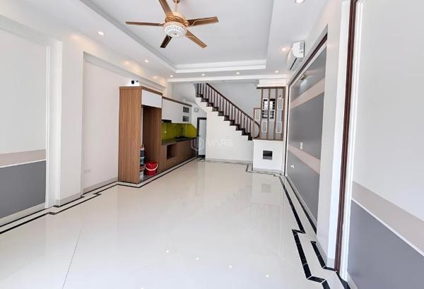 Bán nhà tây tựu - 5 tầng - nhà mới - ☘ dt hơn 36m - giá chỉ 6 tỷ 900