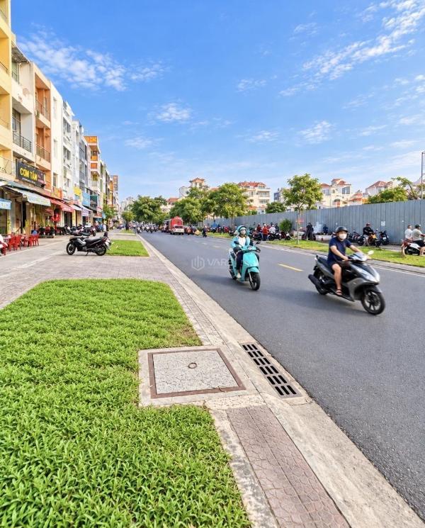 Bán nhà khu bàu cát ngang 6.5m, diện tích lớn 180m² ✨ 🆘 diện tích: 6.5m x 27m