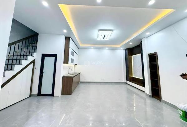 Bán nhà 5 tầng - mặt ngõ kinh doanh - nhà đẹp - 🏠 đủ đồ - ở luôn