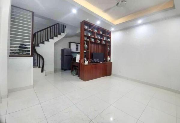 Bán nhà 5 tầng - 43m - 3 phòng ngủ - ô tô vào tận 🆘 nơi - chỉ 7 tỷ
