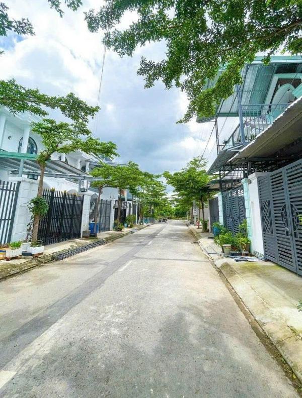 <mark style="background-color: transparent; font-weight: 400; ">500tr bán nhanh 🏣 lô góc 2 mặt tiền 165m2 cuối đường huỳnh văn nghệ bửu long</mark>