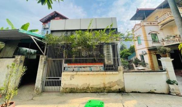 <mark style="background-color: transparent; font-weight: 400; ">Bán đất Vân Canh tặng nhà C4 đẹp, sang, sịn, 🏬 mịn, giá đầu tư</mark>