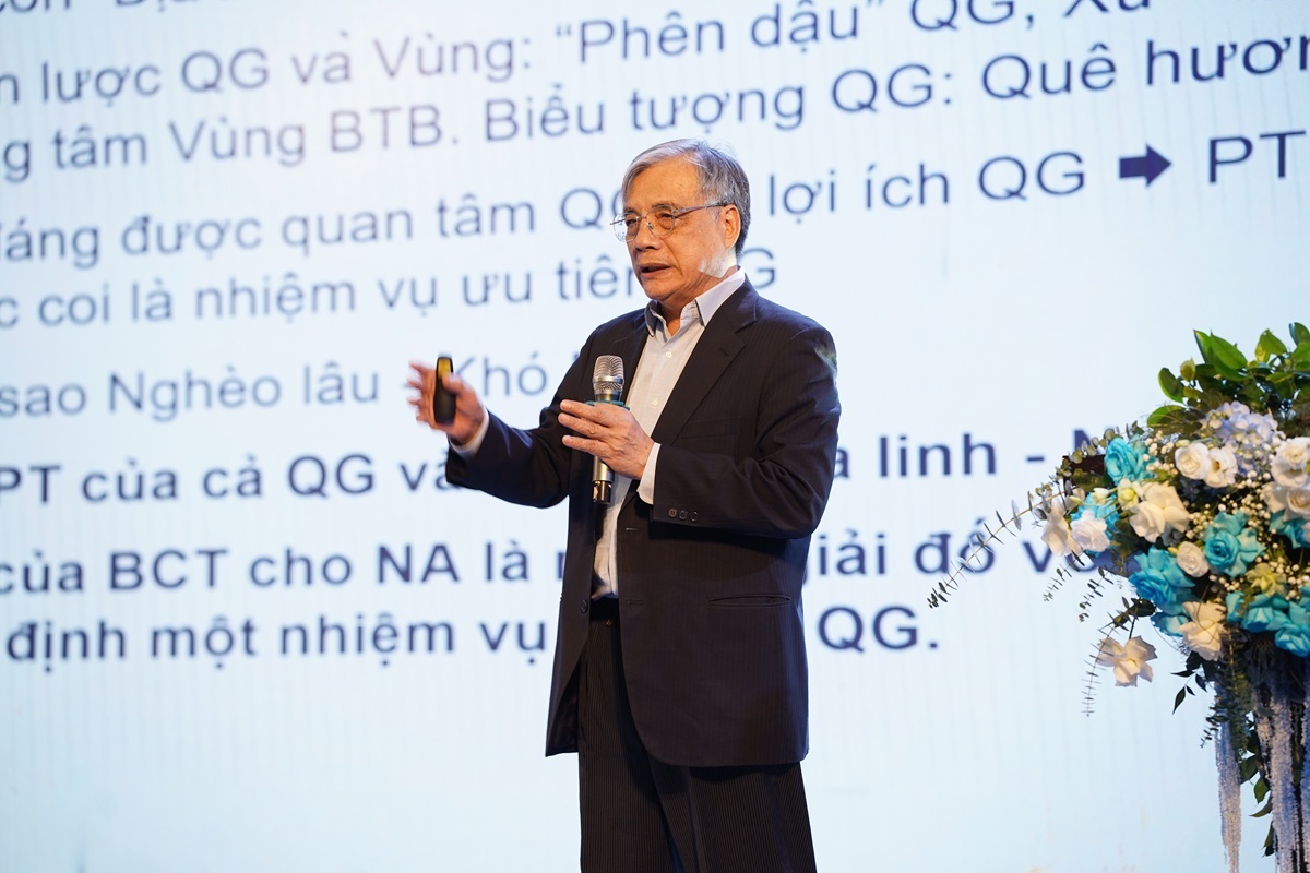 PGS.TS Trần Đình Thiên, Nguyên Viện trưởng Viện Kinh tế Việt Nam, thành viên Hội đồng Tư vấn Chính sách của Thủ tướng.